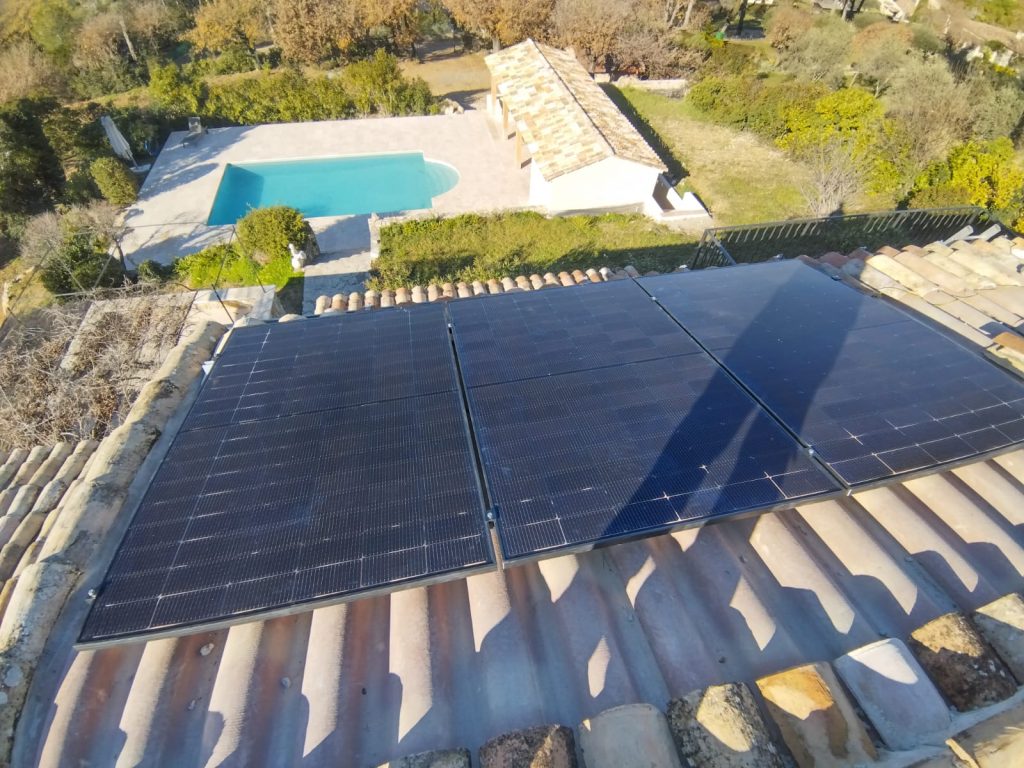 Panneaux solaires sur toiture